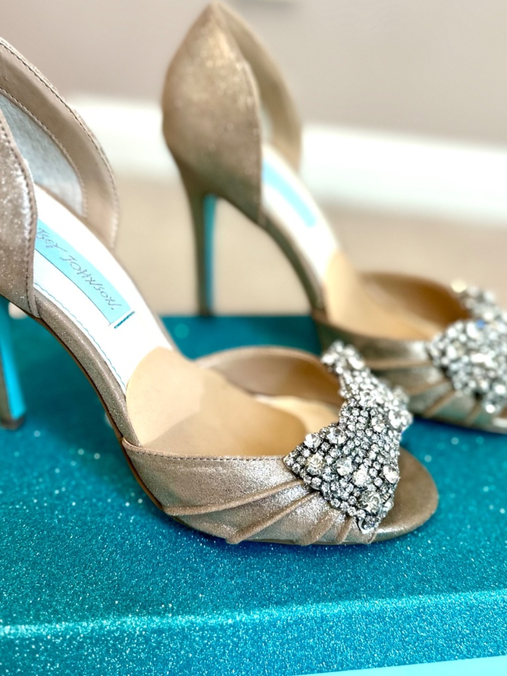 Betsey Johnson rhinestone heels size 6 - Picture 3 of 3